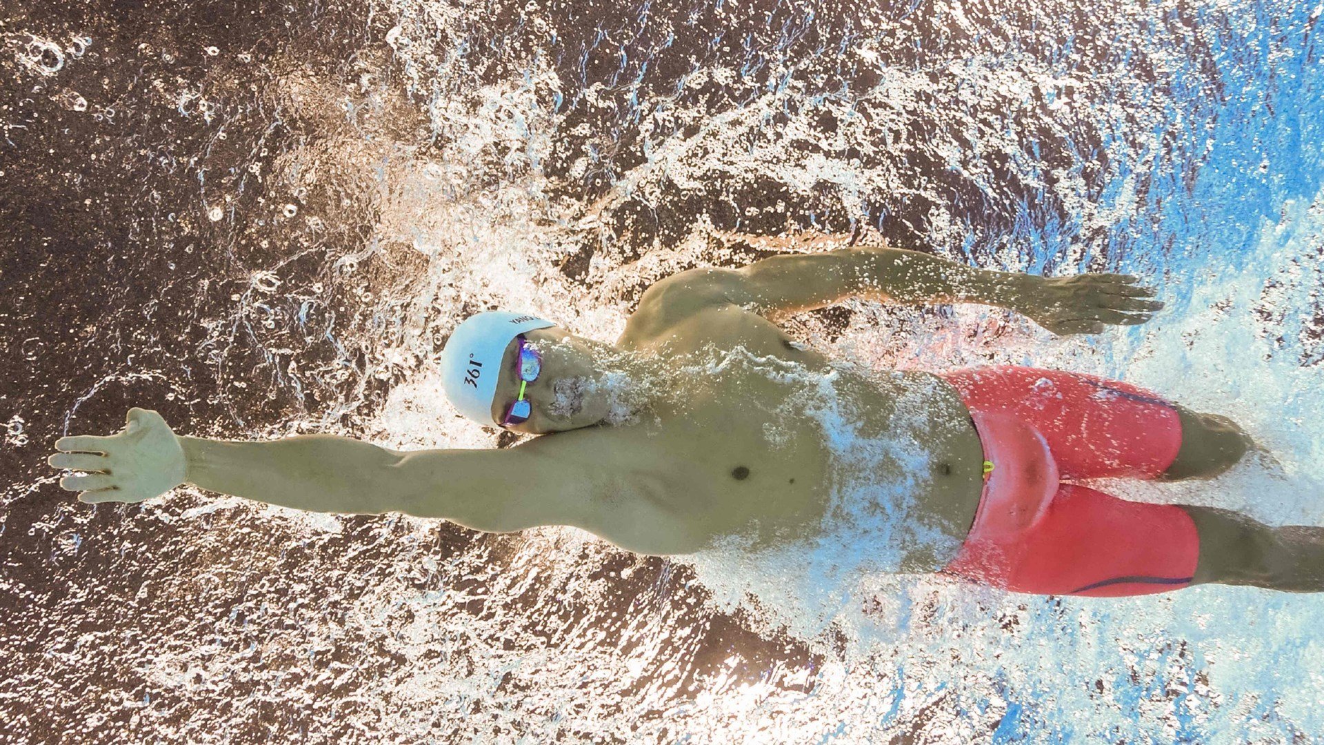 美加墨世界杯焦点战，秘鲁碾压卡塔尔，京多安抢眼定乾坤，防线固若金汤